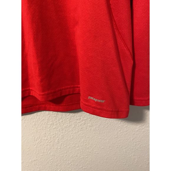 Patagonia red pullover - Picture 2 of 4